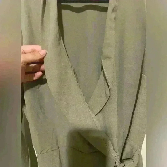 ASOS DESIGN collared wrap mini dress in khaki US 2 - Picture 3 of 8